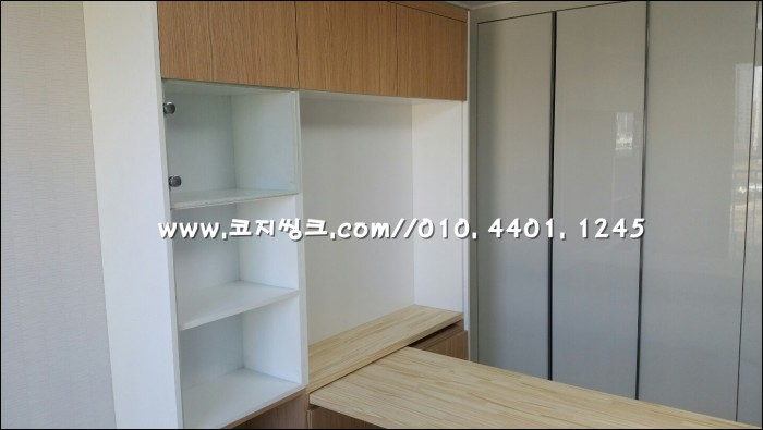 고양시 삼송 스타클래스 새아파트 책장 책상 붙박이장 토탈시공후기 시공 이미지